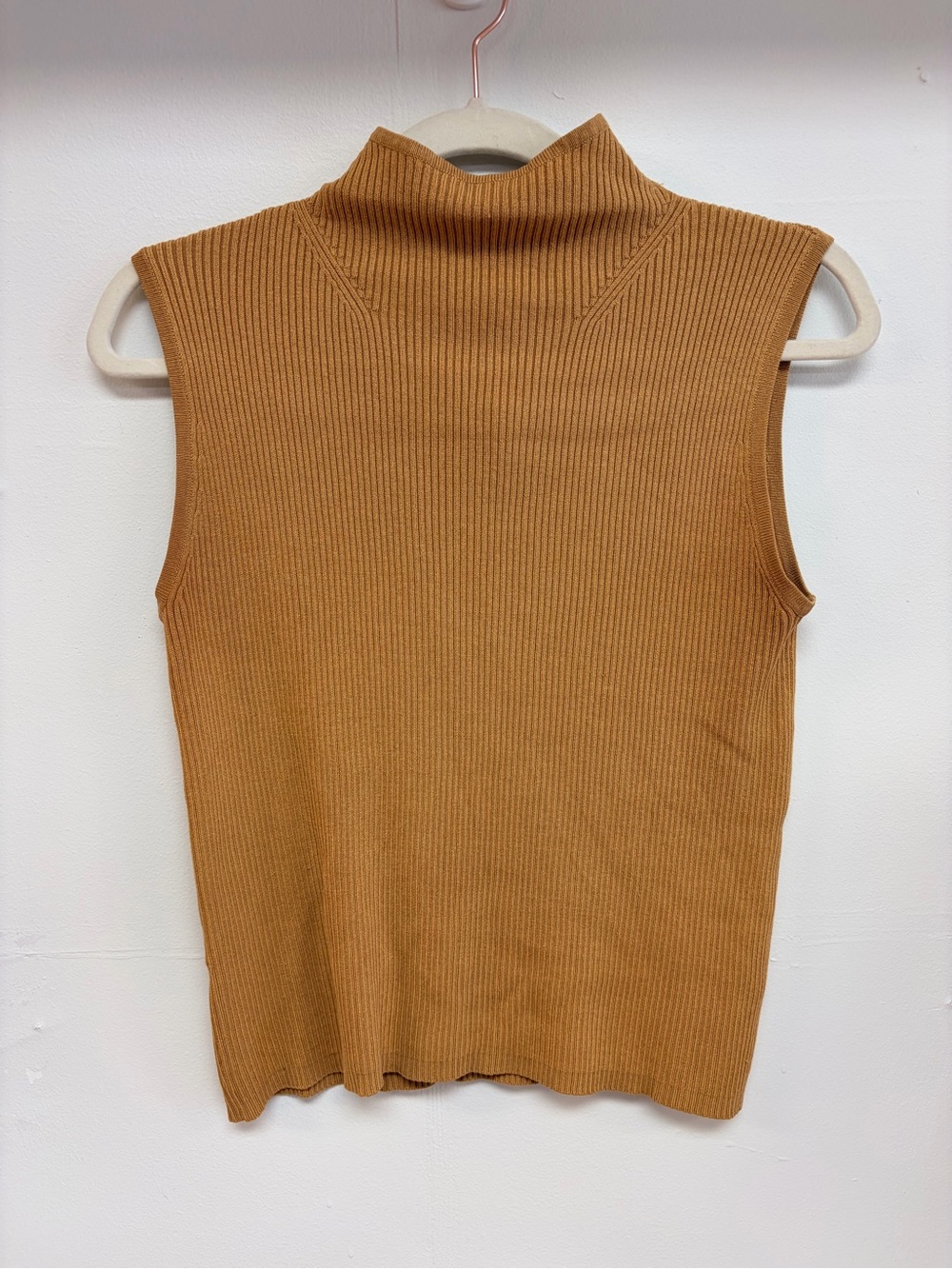 Vintage 90’s City Silk tan ribbed sleeveless mock neck top